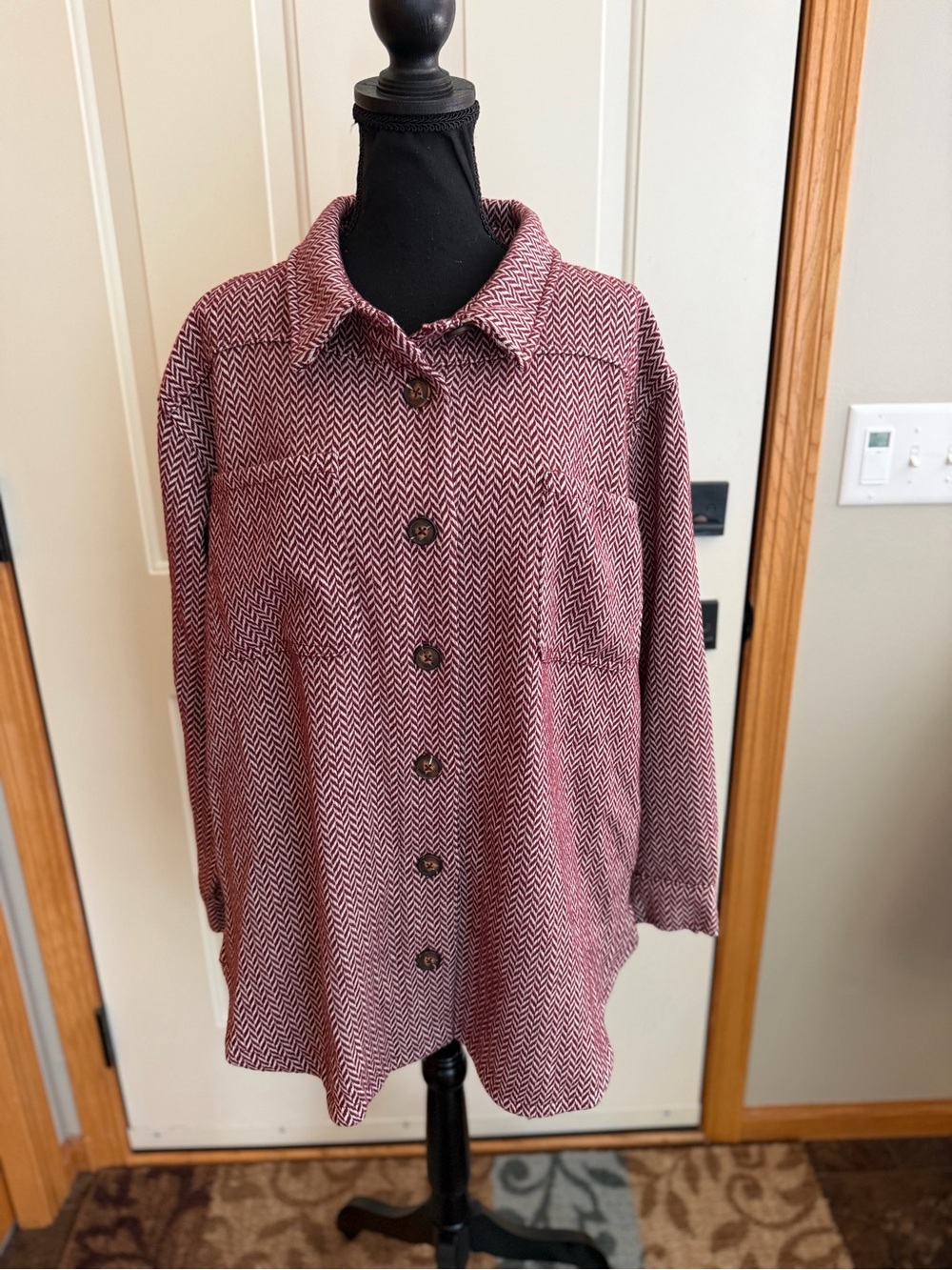 New women’s  burgundy chevron textured dual pocket button front shacket. Medium